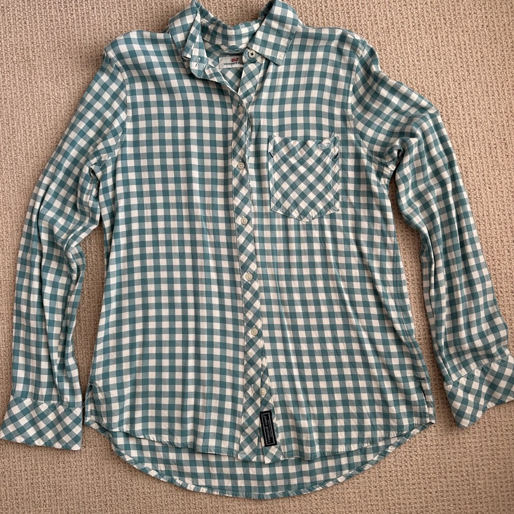 Vineyards Vines super soft shirt